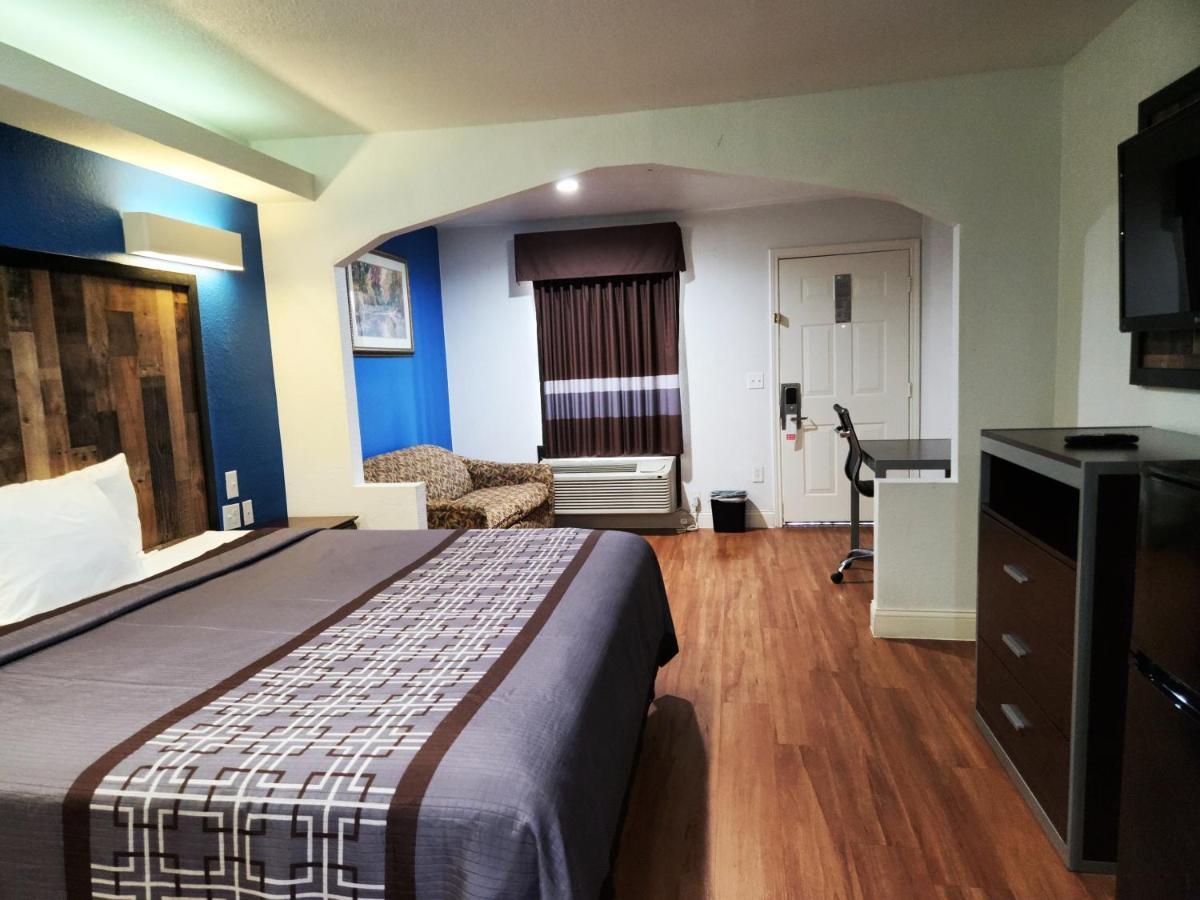 Express Inn Томбал Экстерьер фото