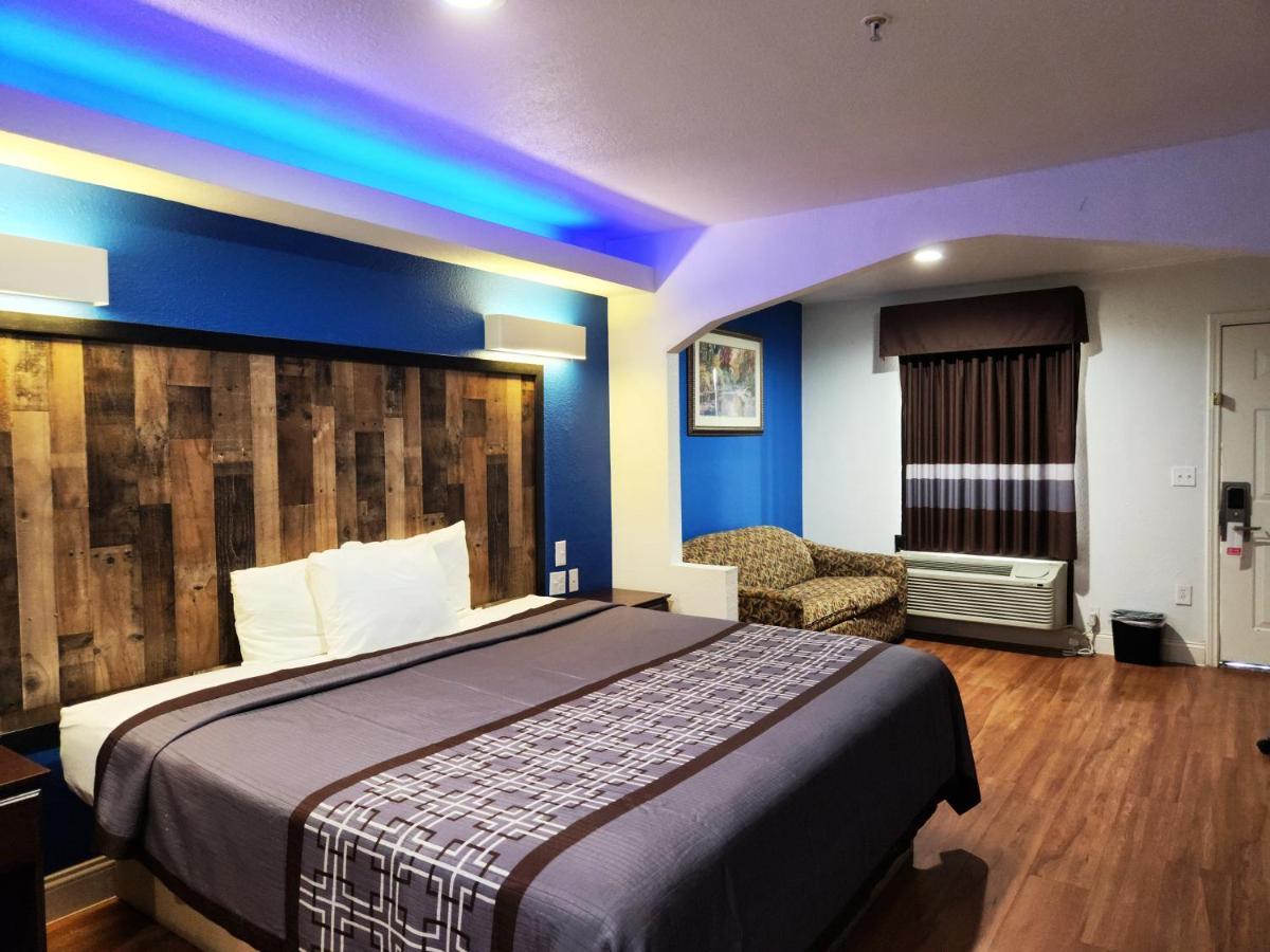 Express Inn Томбал Экстерьер фото