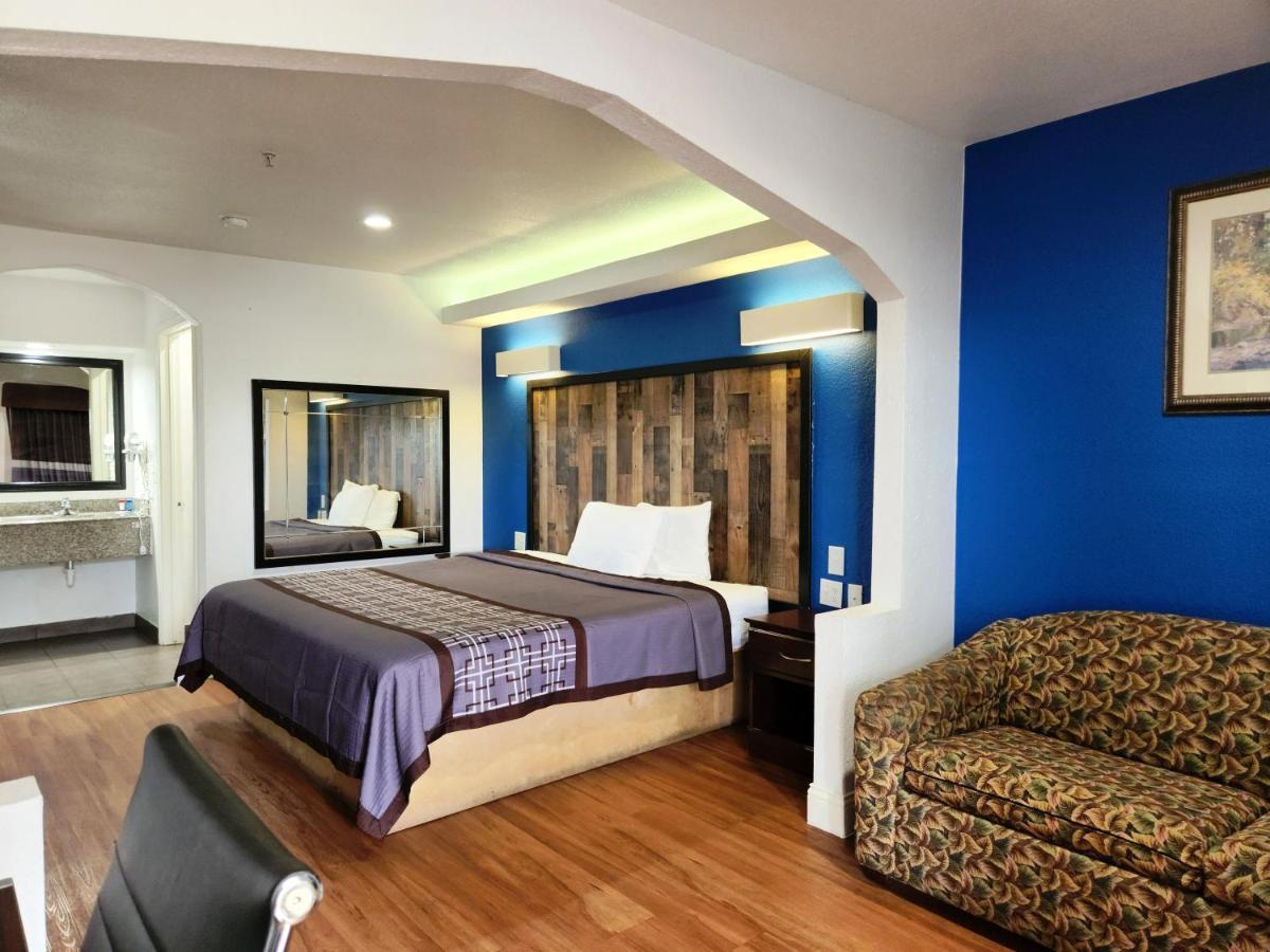 Express Inn Томбал Экстерьер фото