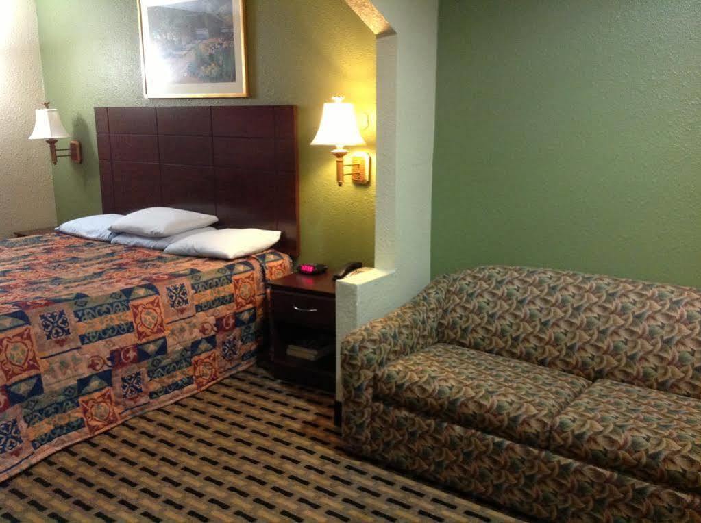 Express Inn Томбал Экстерьер фото